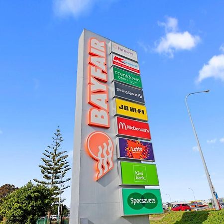 Villa 3 Bed At The Mount Close To Bayfair Shopping Mall à Mount Maunganui Extérieur photo