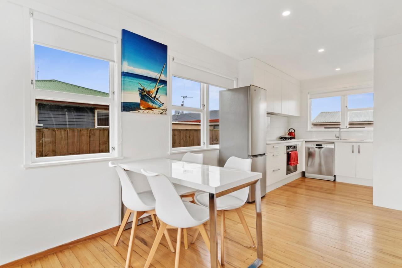 Villa 3 Bed At The Mount Close To Bayfair Shopping Mall à Mount Maunganui Extérieur photo